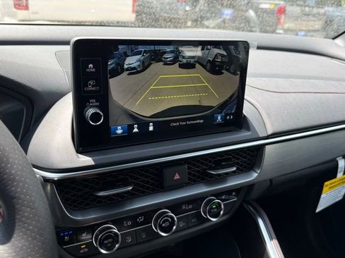 Certified 2025 Acura ADX A-Spec image 21