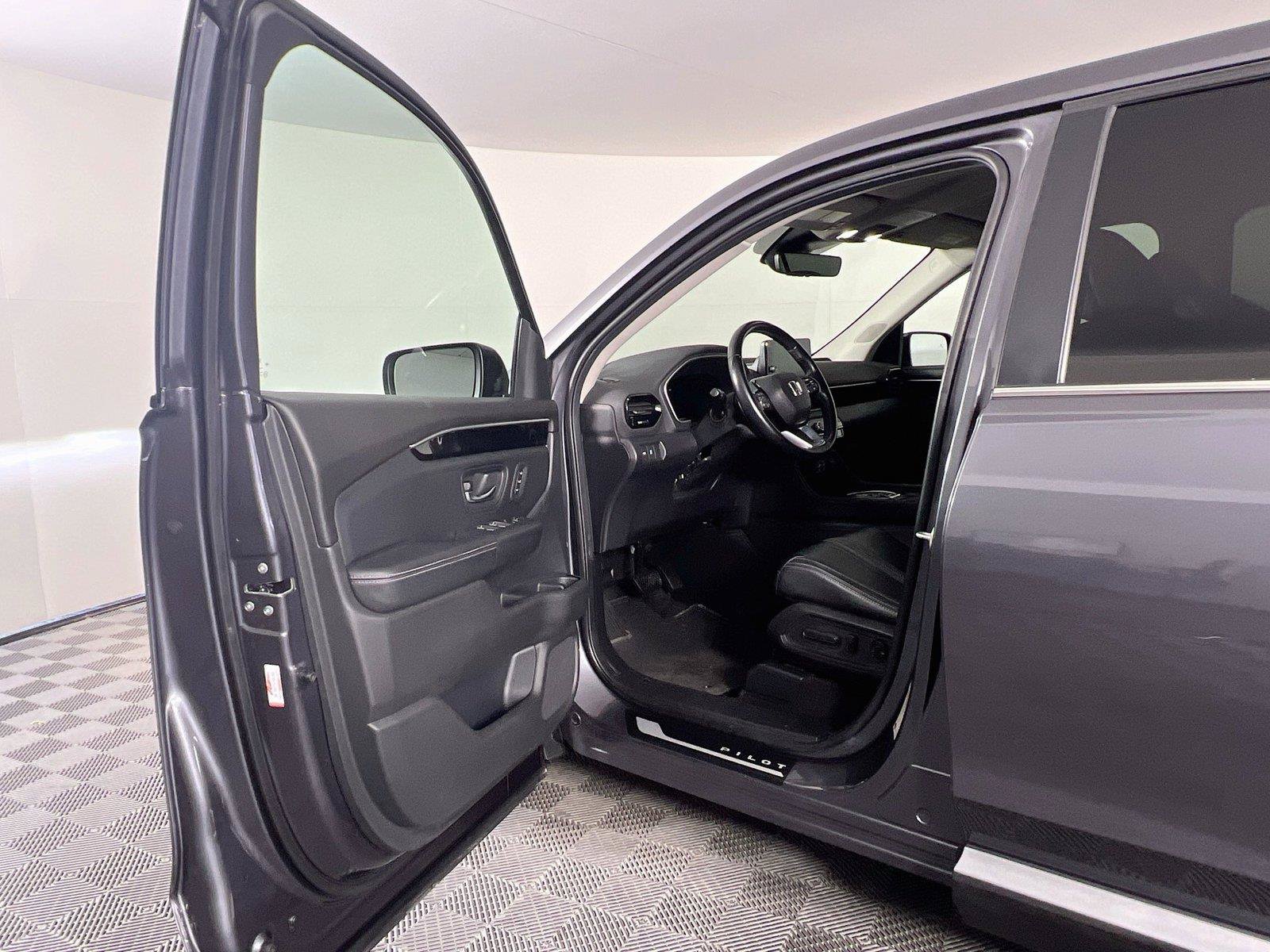 Used 2024 Honda Pilot EX-L image 17