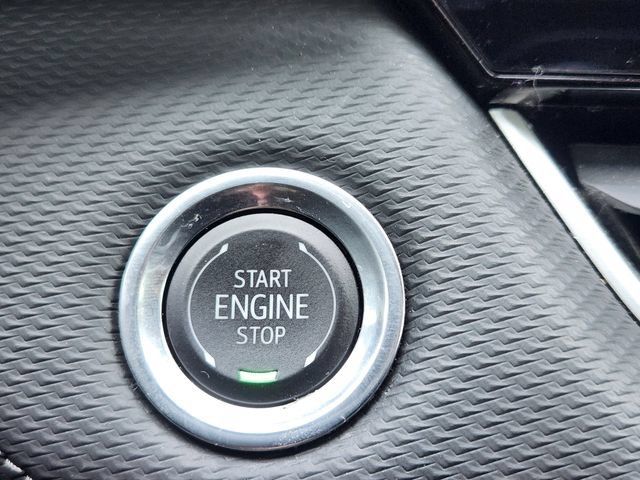 Used 2025 Chevrolet Equinox LT w/ Safety and Technology Package FWD image 22