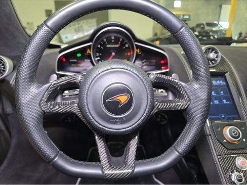 Used 2012 McLaren MP4-12C Coupe RWD image 3