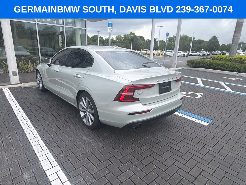 Used 2020 Volvo S60 T5 Momentum FWD image 8