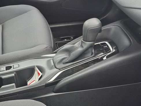 Used 2025 Toyota Corolla LE FWD image 13