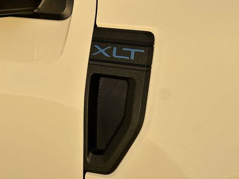 New 2026 Ford Maverick XLT w/ XLT Luxury Package image 24