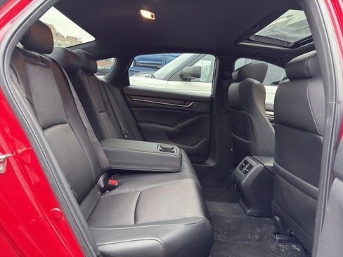 Used 2019 Honda Accord Sport image 31