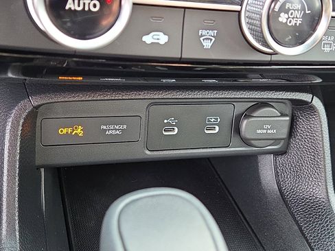 Used 2025 Honda Civic Sport image 24