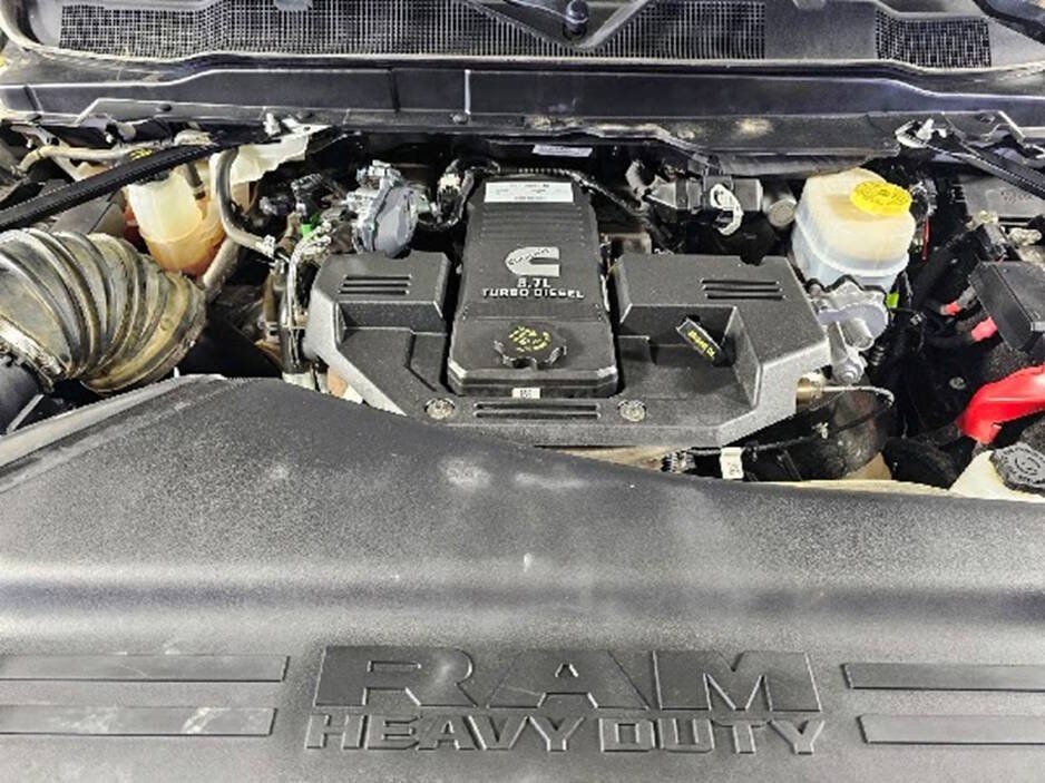 Used 2024 RAM 2500 Tradesman w/ Chrome Appearance Group AWD/4WD image 19