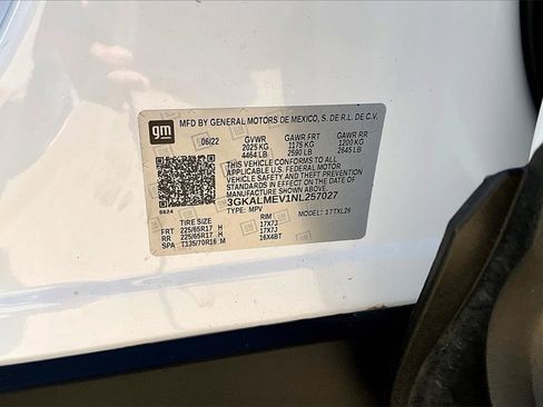 Used 2022 GMC Terrain SLE image 34