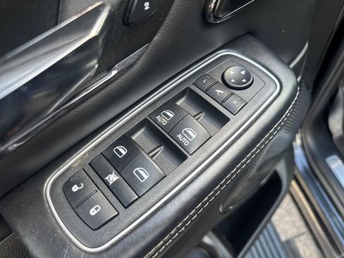 Used 2022 RAM 1500 Limited AWD/4WD image 11