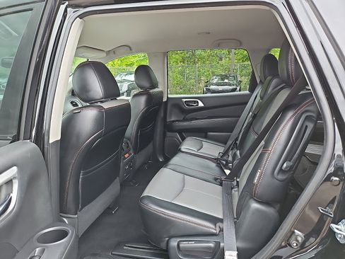 Used 2020 Nissan Pathfinder SL w/ Rock Creek Edition AWD/4WD image 10