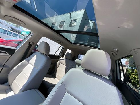 Used 2022 Volkswagen Atlas SE image 14