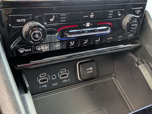 New 2025 Jeep Grand Cherokee Laredo X image 21