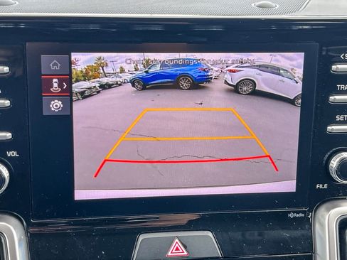 Used 2023 Kia Sorento LX image 23