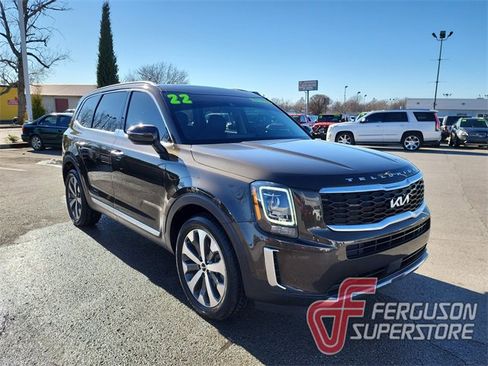 Certified 2022 Kia Telluride S image 1