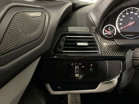 Used 2017 BMW M6 Coupe RWD image 24
