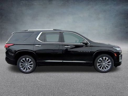 Certified 2023 Chevrolet Traverse Premier w/ LPO, Floor Liner Package image 10