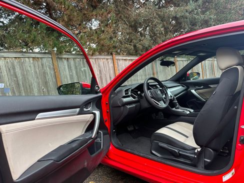 Used 2017 Honda Civic EX-T image 18