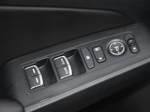 Used 2022 Honda Civic EX-L image 10