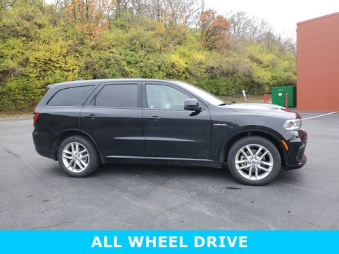 Certified 2024 Dodge Durango R/T w/ Trailer Tow Group IV image 3