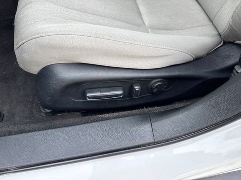 Used 2024 Honda Accord EX image 12