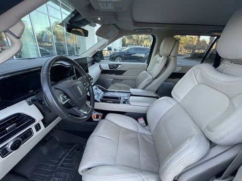 Used 2021 Lincoln Navigator Reserve w/ Luxury Package image 7