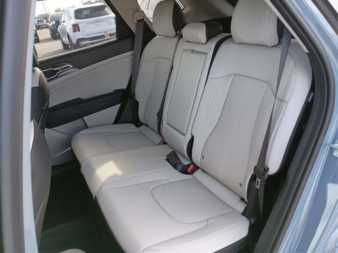 New 2026 Kia Sportage EX w/ EX Panoramic Sunroof Package image 29