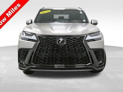 Used 2024 Lexus LX 600 F Sport image 3