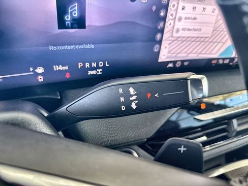 Used 2025 Buick Enclave Preferred image 8