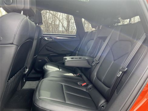Used 2024 Porsche Macan Turbo AWD/4WD image 27