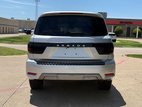 Used 2021 Nissan Armada SV RWD image 5