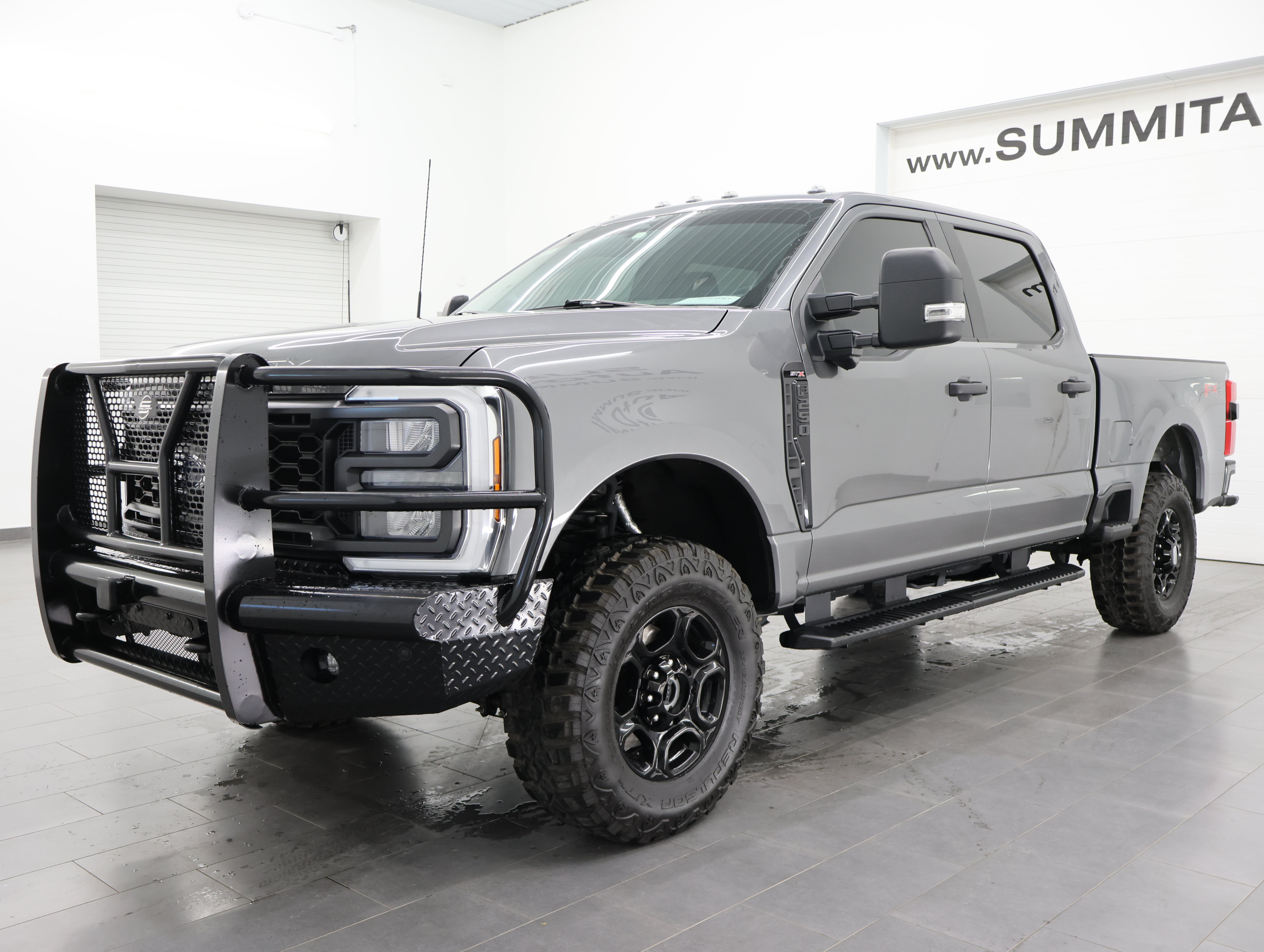 Used 2024 Ford F250 XL w/ STX Appearance Package AWD/4WD image 7