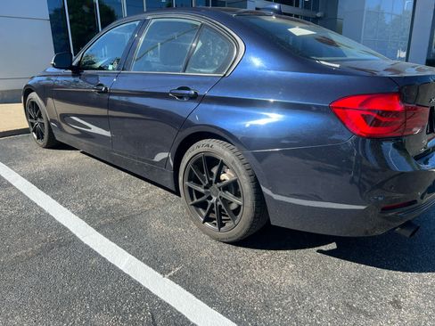 Used 2016 BMW 320i xDrive Sedan AWD/4WD image 2