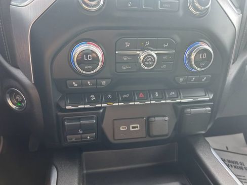 Used 2021 GMC Sierra 1500 SLT w/ SLT Premium Package AWD/4WD image 25