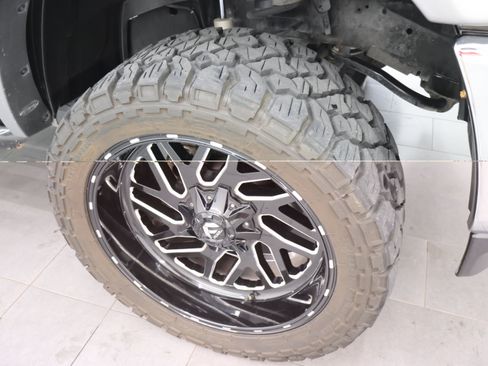 Used 2020 RAM 2500 Big Horn w/ Level 2 Equipment Group AWD/4WD image 3