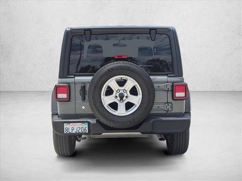 Used 2019 Jeep Wrangler Sport AWD/4WD image 6