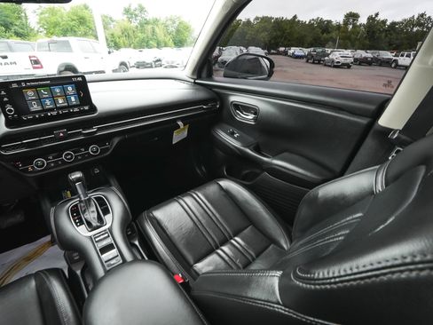 Used 2025 Honda HR-V EX-L image 45
