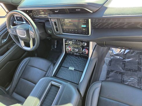 Used 2023 GMC Yukon Denali image 18