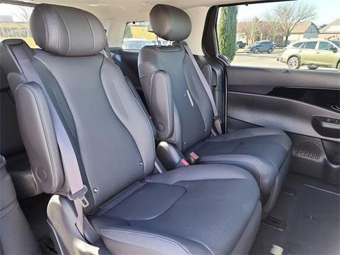 New 2026 Kia Carnival SX Prestige image 19