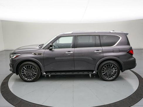 Used 2024 INFINITI QX80 Sensory AWD/4WD image 7