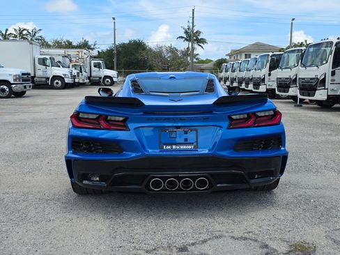 Used 2025 Chevrolet Corvette Z06 RWD image 6