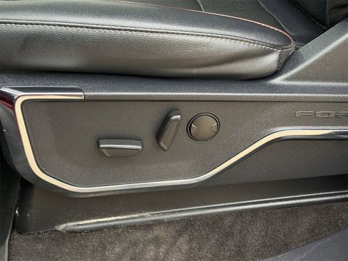 Certified 2022 Ford F150 Lariat image 25