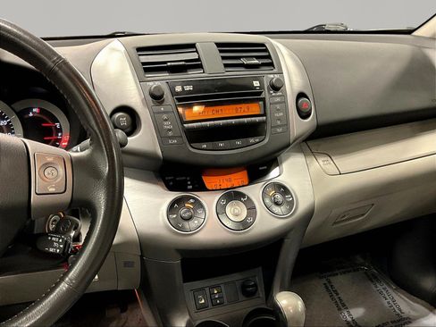 Used 2007 Toyota RAV4 Limited w/ Tow Prep Pkg AWD/4WD image 9