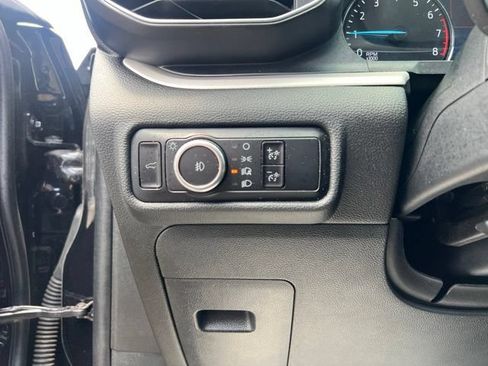 Used 2023 Ford Explorer XLT w/ Equipment Group 202A AWD/4WD image 24