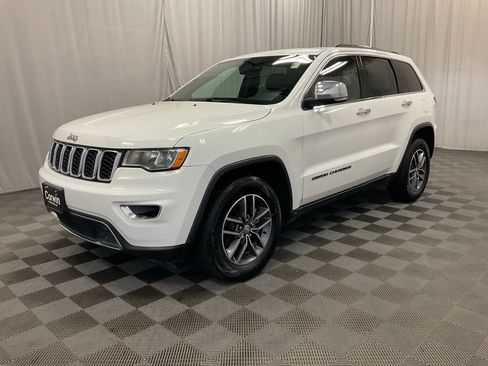 Used 2017 Jeep Grand Cherokee Limited AWD/4WD image 10