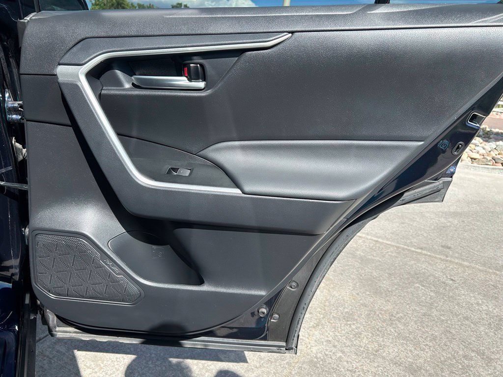 Used 2025 Toyota RAV4 XLE w/ Convenience Package AWD/4WD image 29