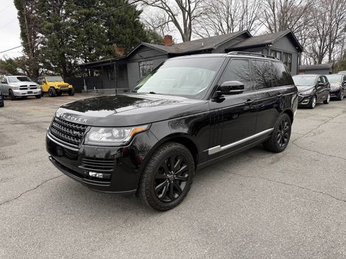 Used 2013 Land Rover Range Rover HSE image 2