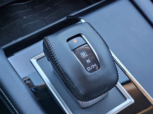 Used 2023 Mitsubishi Outlander SE image 15