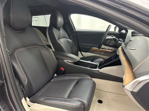 Used 2023 Lucid Air Touring AWD/4WD image 17