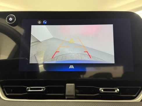 Used 2026 Chevrolet Equinox LT image 22