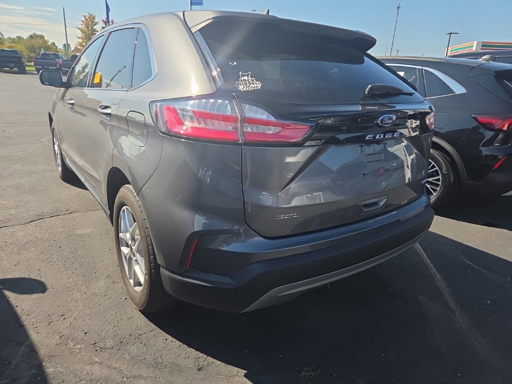 Certified 2024 Ford Edge SEL w/ Convenience Package AWD/4WD image 8