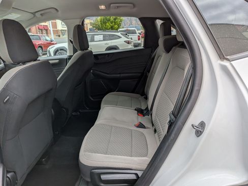 Used 2022 Ford Escape SE AWD/4WD image 29